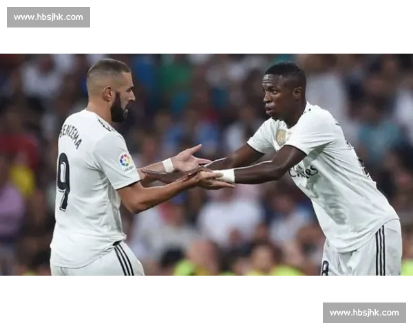 维尼修斯引爆德比闹剧：摆臭脸 + 冲冲突，皇马该卖他？